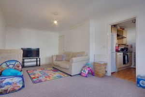 Lounge/Diner- click for photo gallery